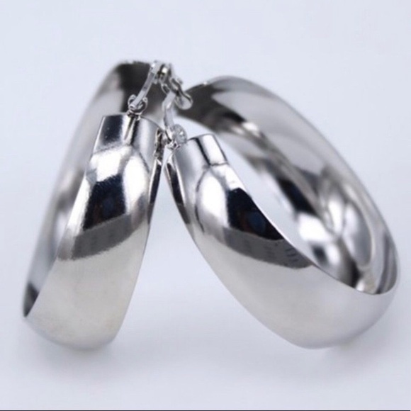 New 18K White Gold 2” Round Chunky Hoop Earrings - Picture 1 of 4